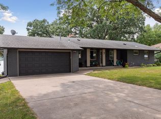 7 W Golden Lake Rd, Circle Pines, MN 55014