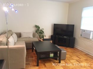 837 Mulford St APT 1, Evanston, IL 60202