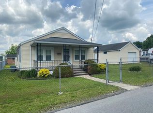 106 White St, Oak Hill, WV 25901
