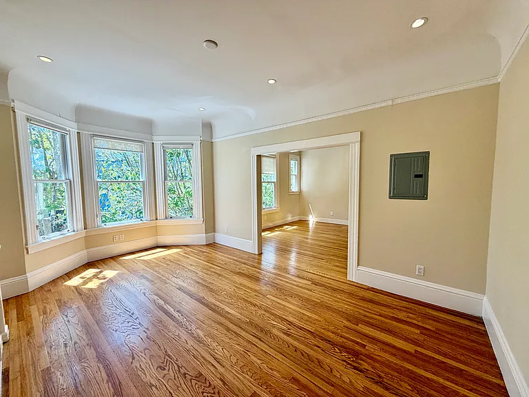 1698 Grove St #1698 — Photo 1