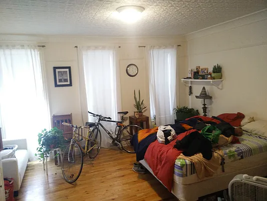 Rented by G2 Realty Group LLC | media 3