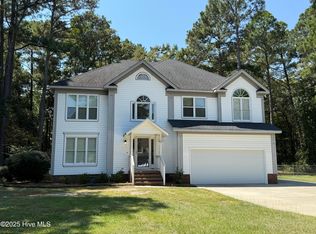 8181 Carnostie Dr, Laurinburg, NC 28352