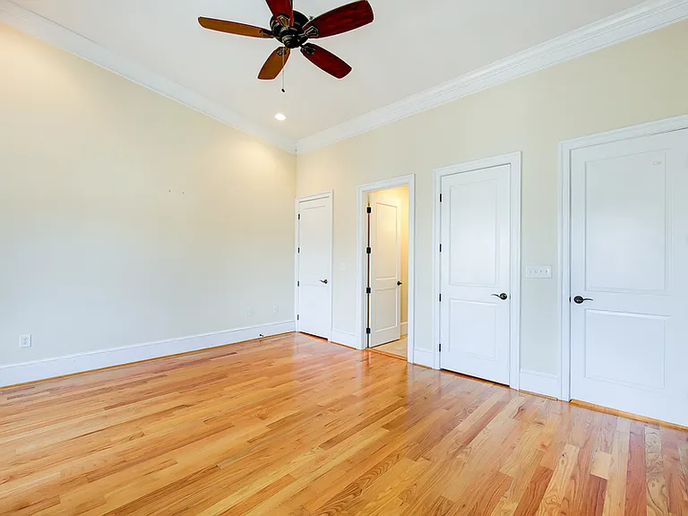 629 4th St NE #3 — Photo 24