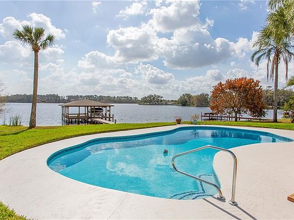 3rd image of 3907 Orange Lake Dr