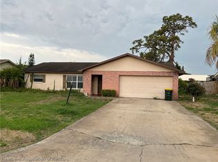1927 Jackson Heights Dr, Sebring, FL 33870