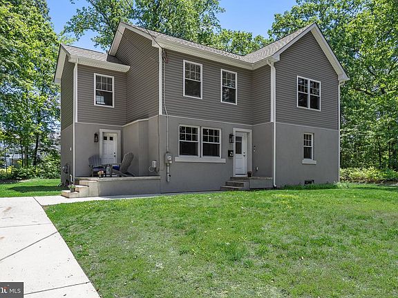 4th image of 62 Higgins Ave