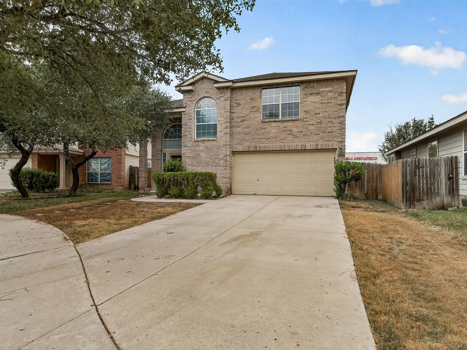 3 bed, 2.5 bath, 1704 sqft, $1,800 — Photo 2