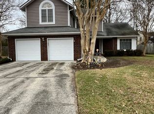1748 W Sandcroft Dr, Charleston, SC 29407