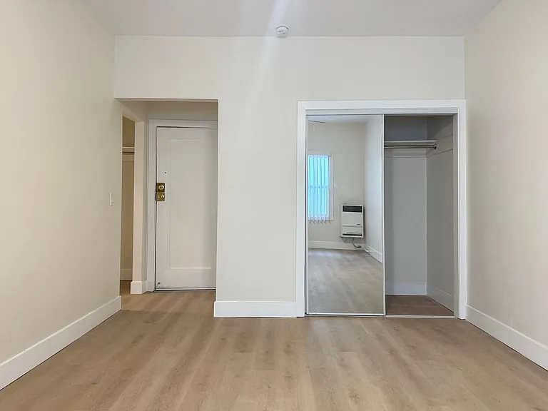 207 S Berendo St #103 — Photo 4