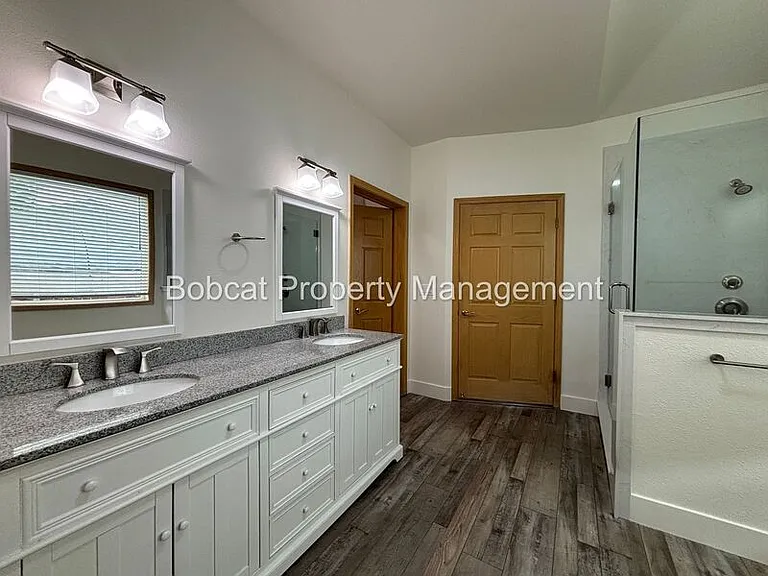 1300 Bridle Way — Photo 24