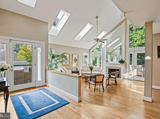3108 Castleton Ct, Oakton, VA 22124
