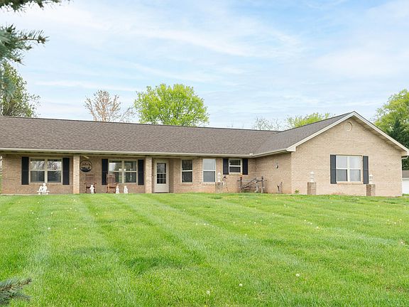 3rd image of 525 Southview Cir