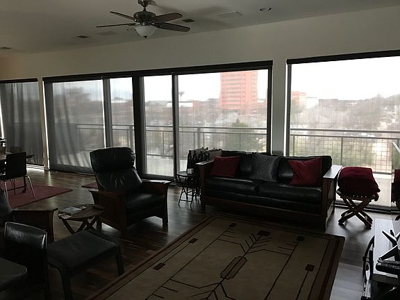 3rd image of 401 E Boyd St Suite 402