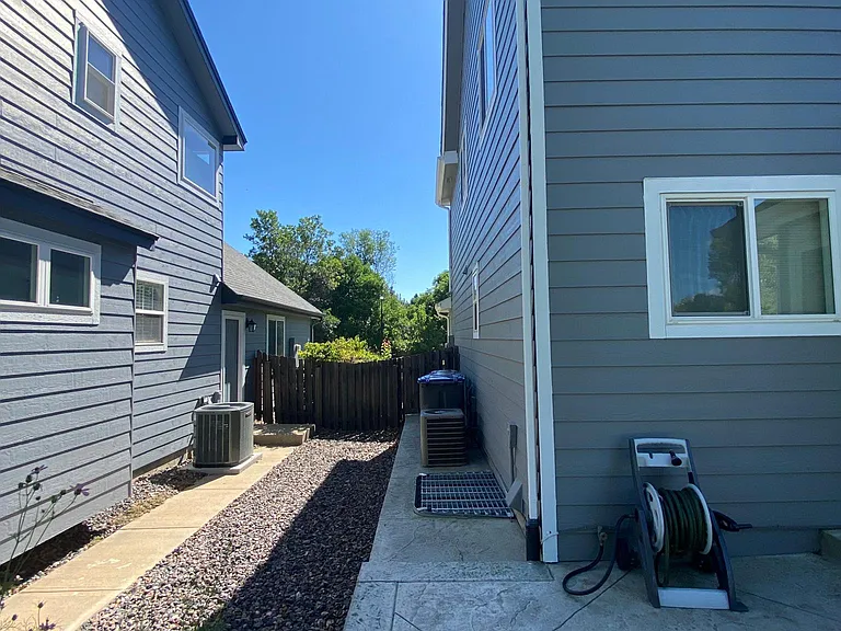 407 Arbor Dr — Photo 10