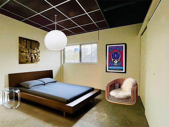 5th image of 601 E Brushy St #204