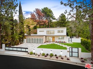 3056 Arrowhead Dr, Los Angeles, CA 90068