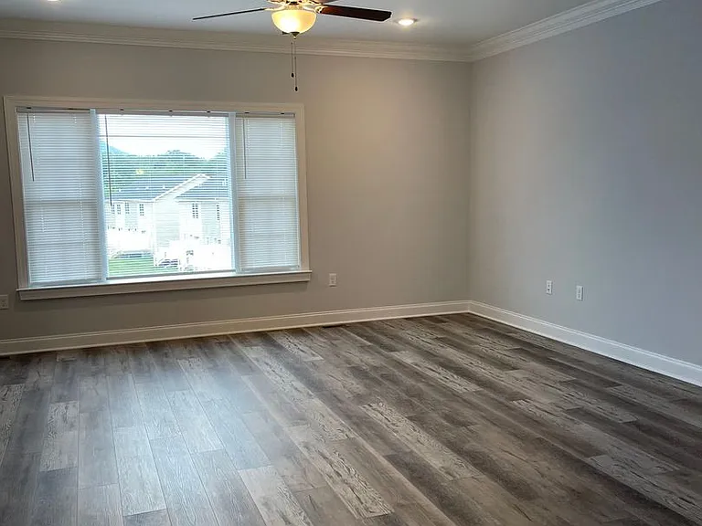 1194 Bluemoon Dr — Photo 12
