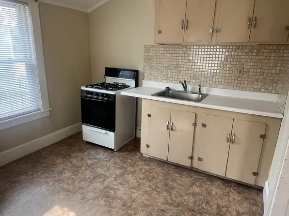 (undisclosed Address), Winchester, MA 01890