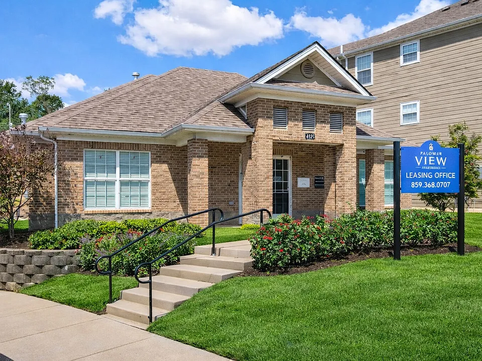 Palomar View Apartments