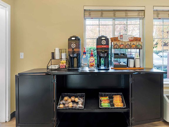 Free Grab-and-Go Breakfast