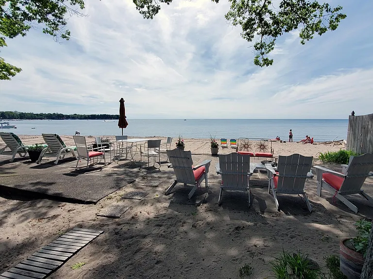 8756 Lake Shore Rd — Photo 18