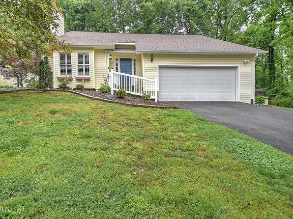 1020 Cox Trail Pl, Kingsport, TN 37660