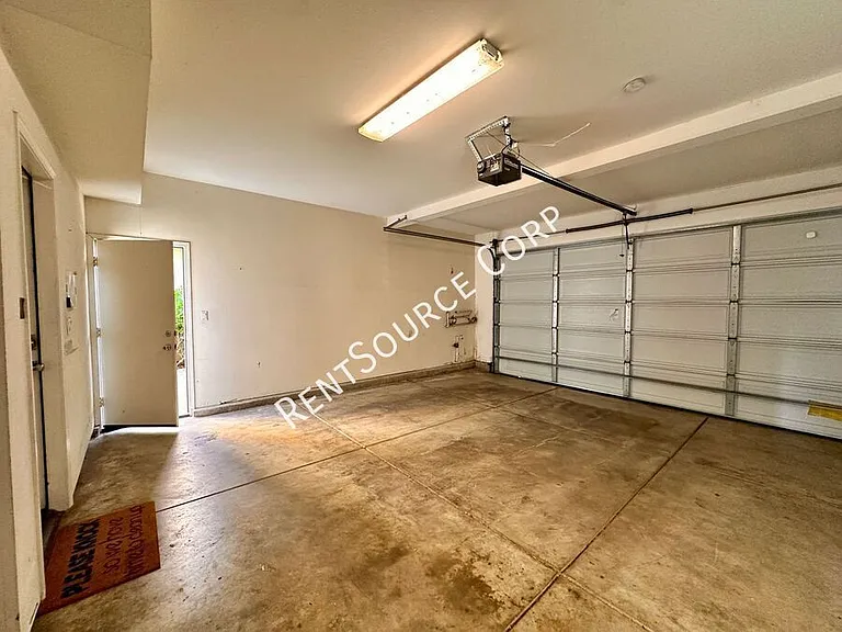 24162 Willowbrooke Ct — Photo 16