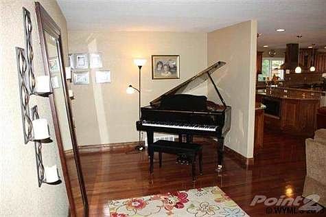 5th image of 1744 Lynwood Pl