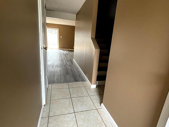 2nd image of 7449 Country Brook Dr