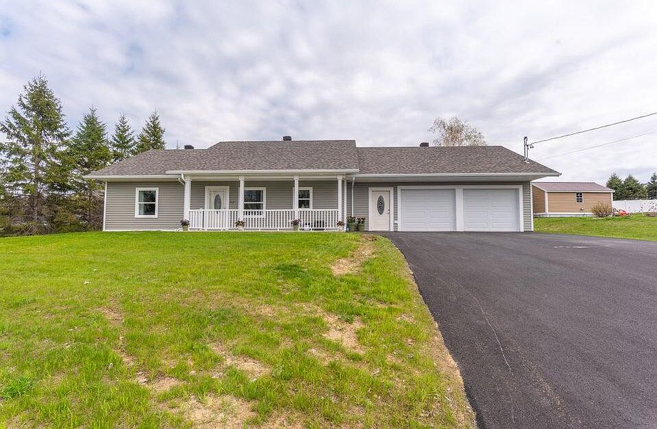 1st image of 212 22nd Avenue