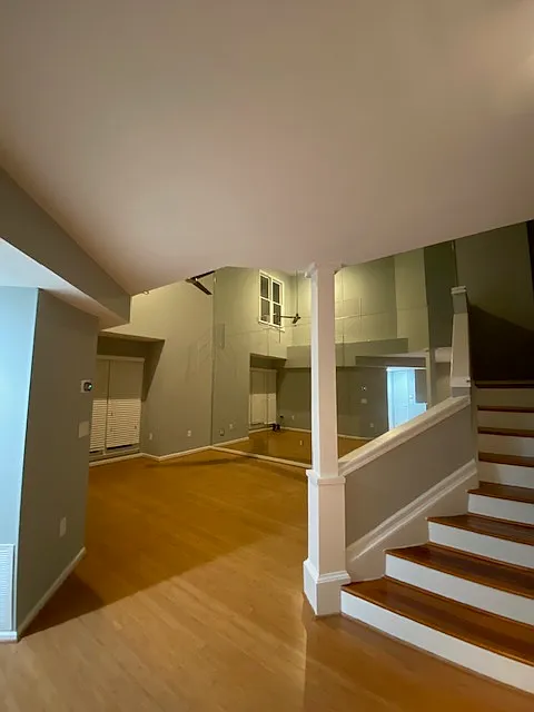 2 bed, 2.5 bath, 1409 sqft, $1,850 — Photo 2