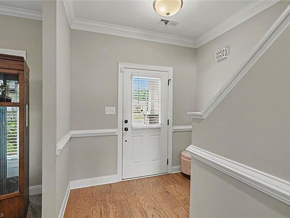 4th image of 189 Midpines Dr