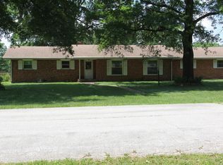 241 Ash Dr, Marshfield, MO 65706