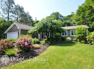 12 N Wesley Ct, Huntington, NY 11743
