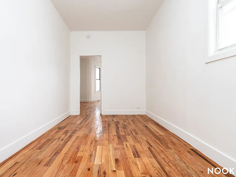 88 Menahan St #3D — Photo 12