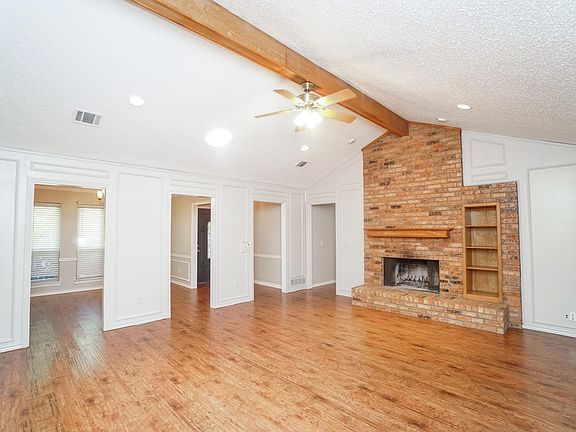 4th image of 1200 Serenade Cir