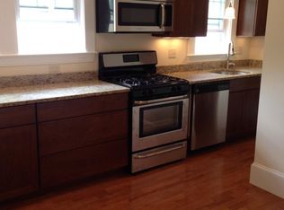 10 5th Ave, Watertown, MA 02472