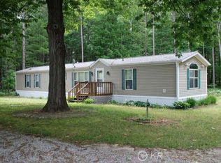 205 Van Dyke Rd, Beaverton, MI 48612