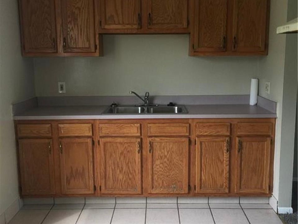 1st image of 4889 Banbury Ct APT 4