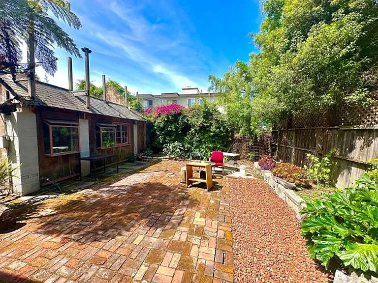 2228 McKinley Ave — Photo 8