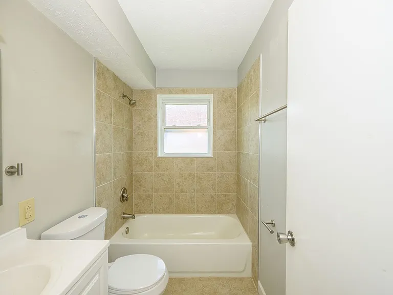 248 Metts Ct #4 — Photo 3