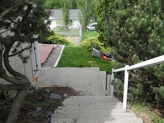Entry stairs
