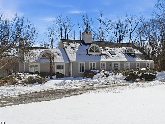 2nd image of 7 Post House Rd