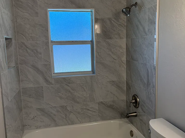 820 Eden Isle Blvd NE — Photo 4