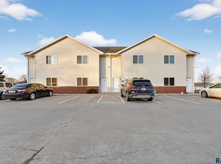 2800 E Madison St #14, Sioux Falls, SD 57103