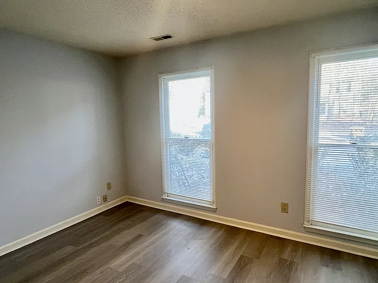 3318 Lassiter St — Photo 9