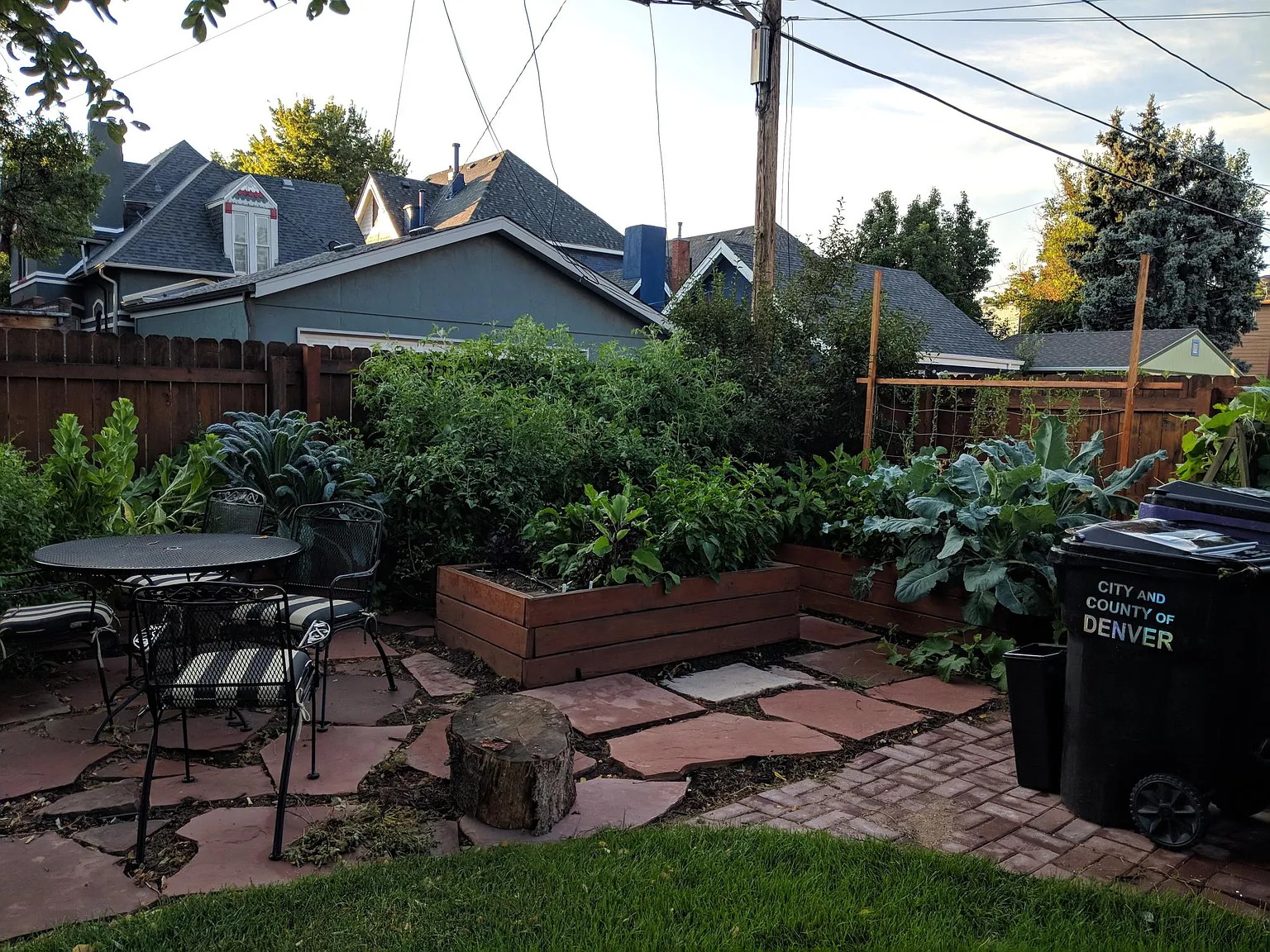2734 Marion St — Photo 4