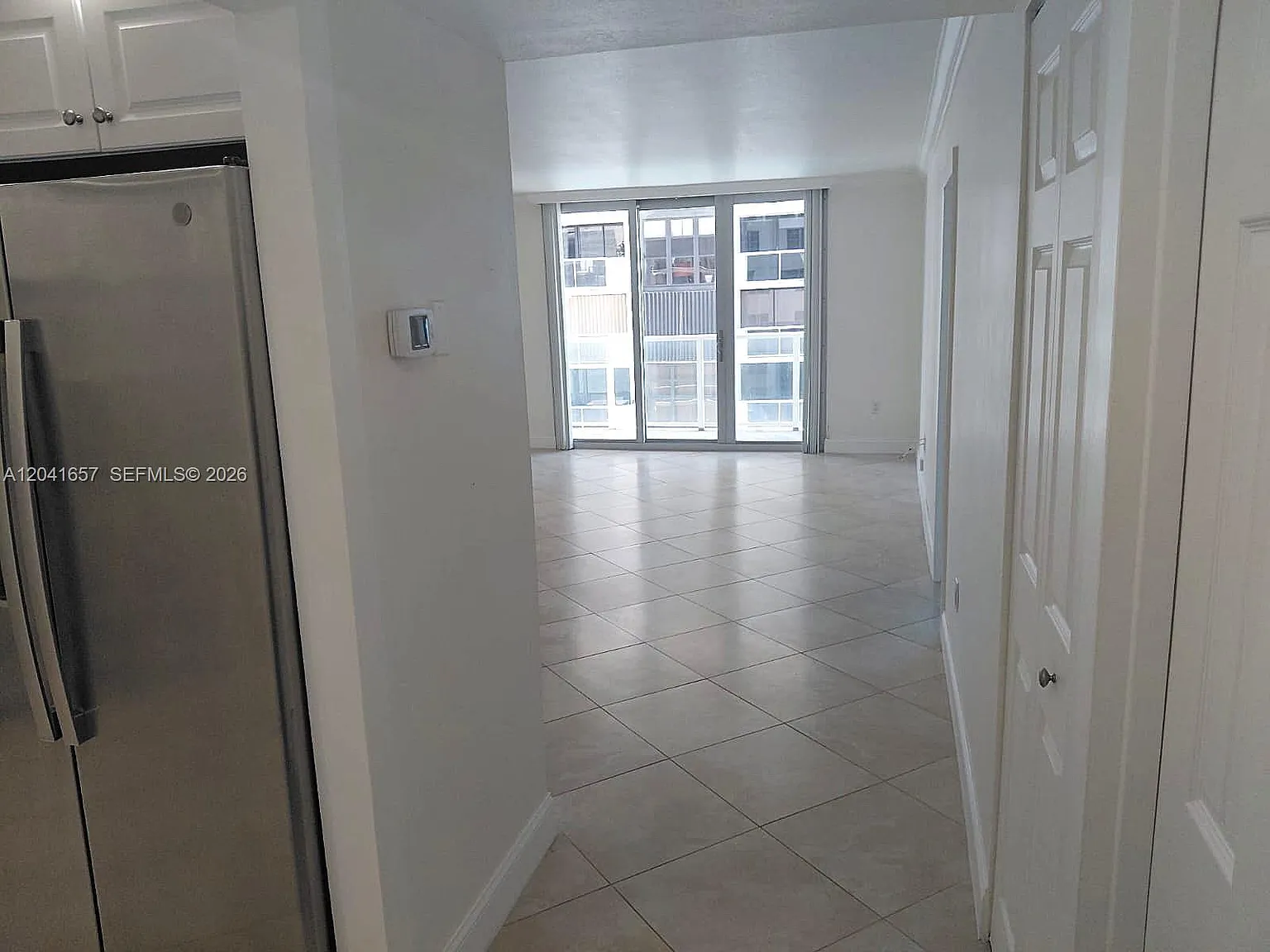 Arlen Beach Condo — Photo 4
