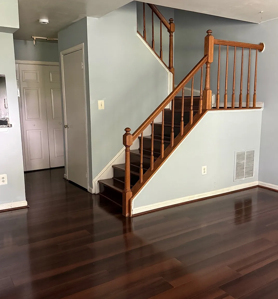 3 bed, 2.5 bath, 1584 sqft, $2,700 — Photo 3