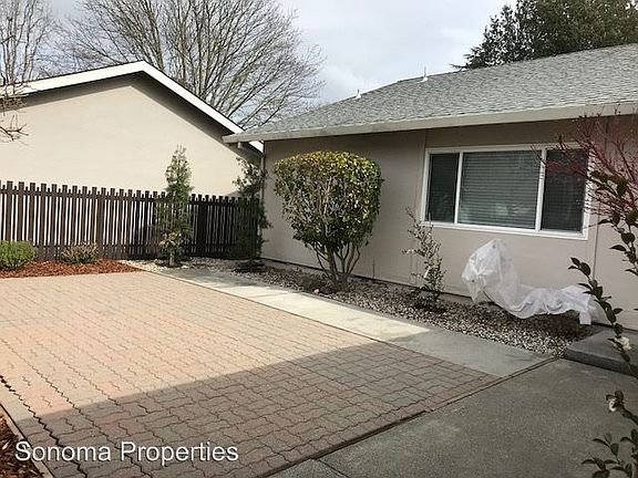 2nd image of 40 Temelec Cir
